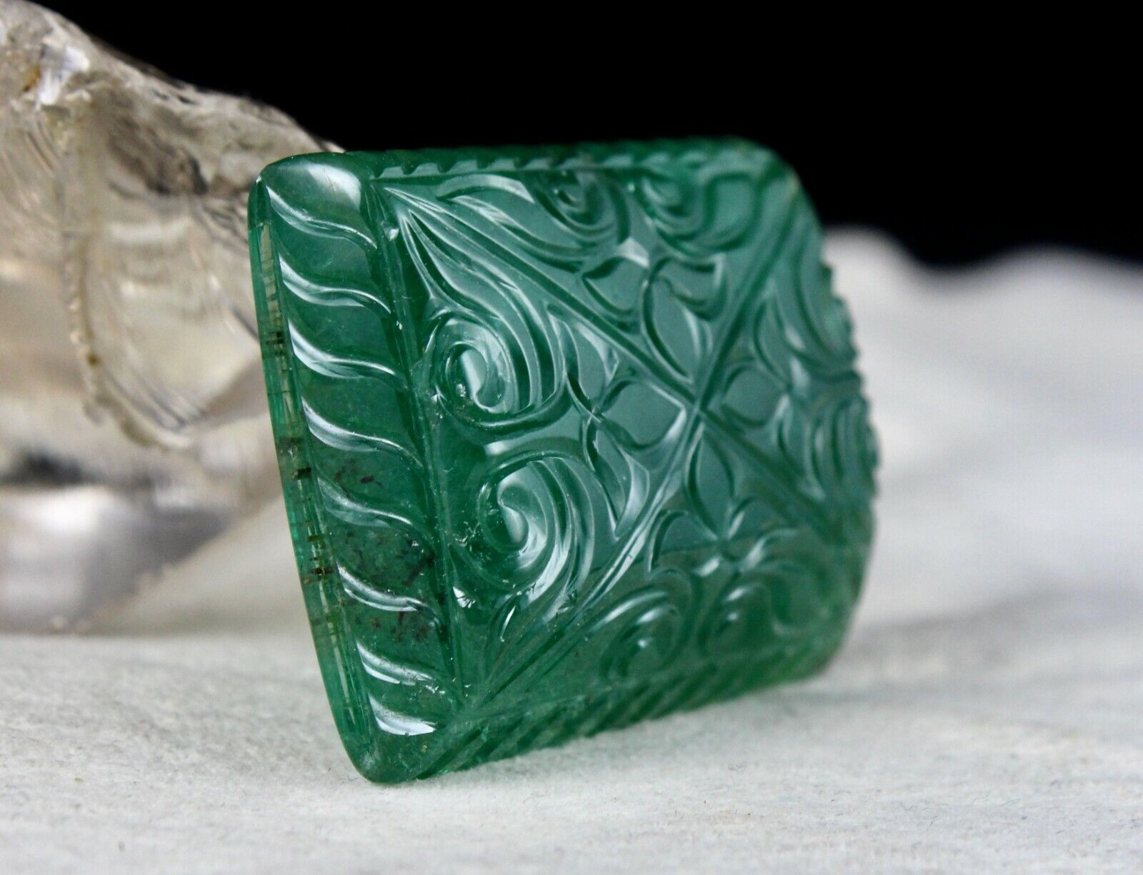 NATURAL ZAMBIAN EMERALD CARVED RECTANGLE 154.50 CARATS 31X40 MM GEMSTONE PENDANT