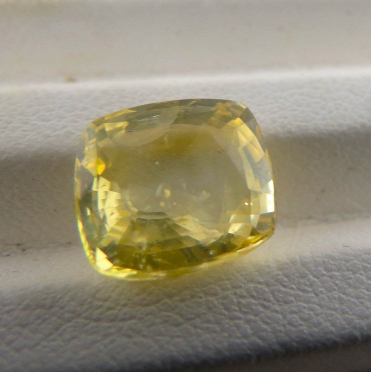 Certified Natural Unheated Ceylon Yellow Sapphire 7.67ct Cushion Ring Pendant
