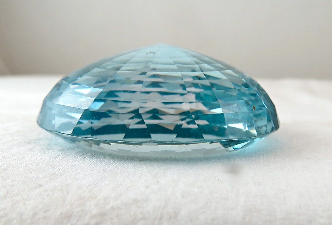 FLAWLESS 44X34 MM BLUE TOPAZ OVAL CUT 257 CARATS SEMI PRECIOUS GEMSTONE PENDANT