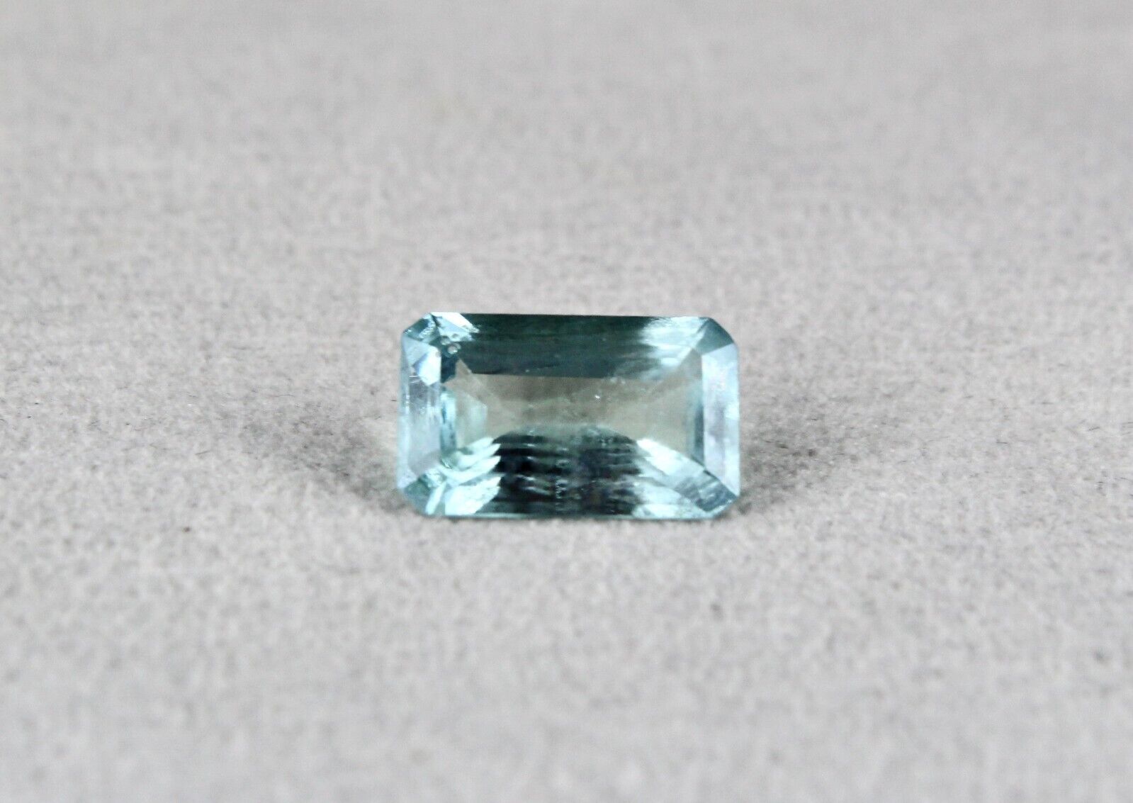 Natural Blue Aquamarine Cut Octagon 4.67 Carats Loose Gemstone For Ring Pendant