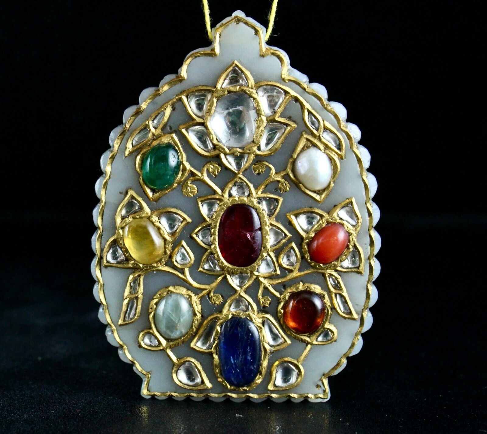 OLD NEPHRITE JADE MUGHAL PRECIOUS NAVRATAN STONE FLAT DIAMOND 22K GOLD PENDANT