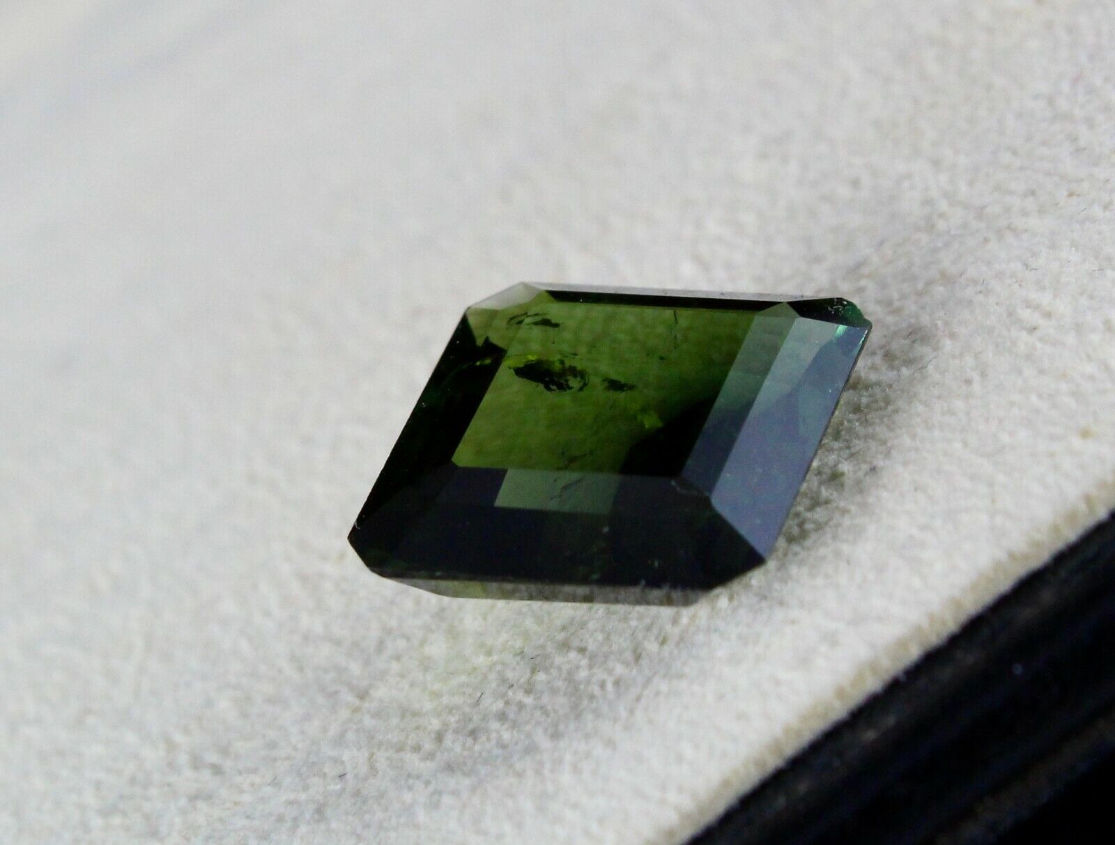 FINE NATURAL GREEN TOURMALINE SQUARE CUT 15.29 CARATS GEMSTONE FOR RING PENDANT