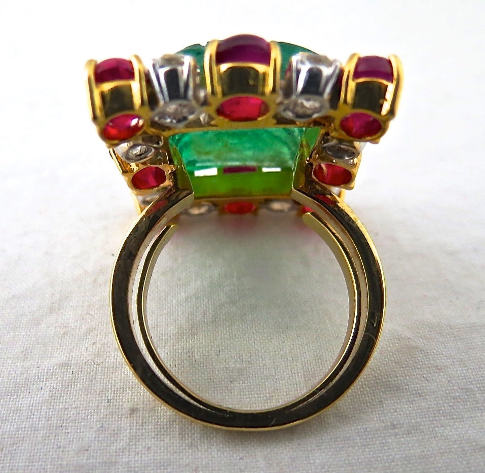 Certified Vintage Emerald 10ct Carved Burma Ruby Natural Diamond 18k Gold Ring