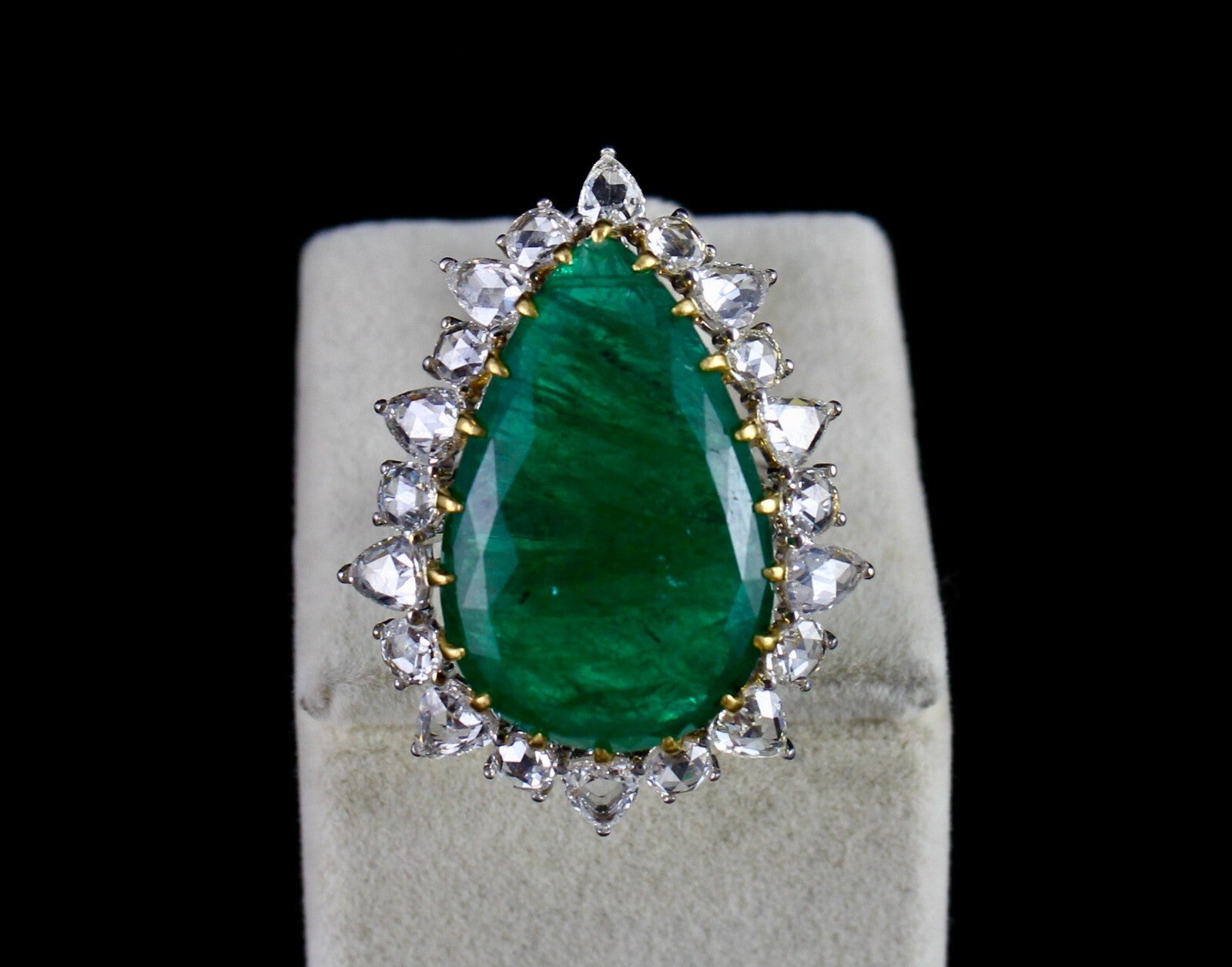 Certified 59.5ct Natural Zambia Emerald Pear Cut Rose Cut Diamond 18k Gold Ring