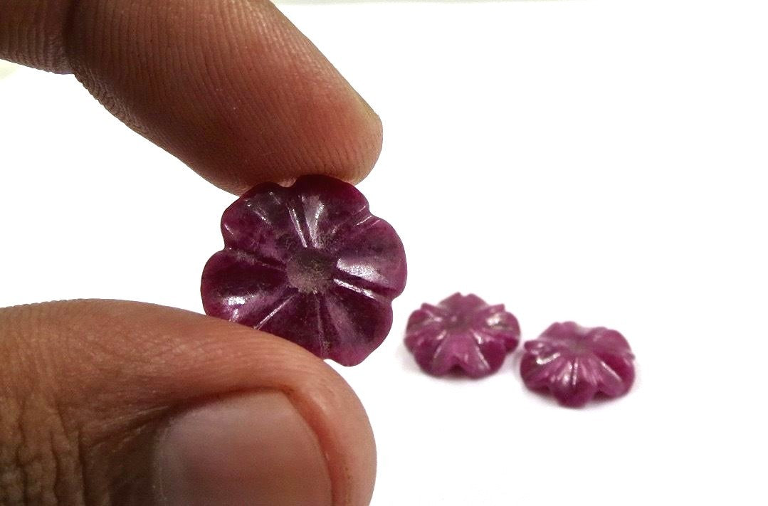 Natural Ruby 25 Ct Carved Flower Design Ring Pendant Earring Set