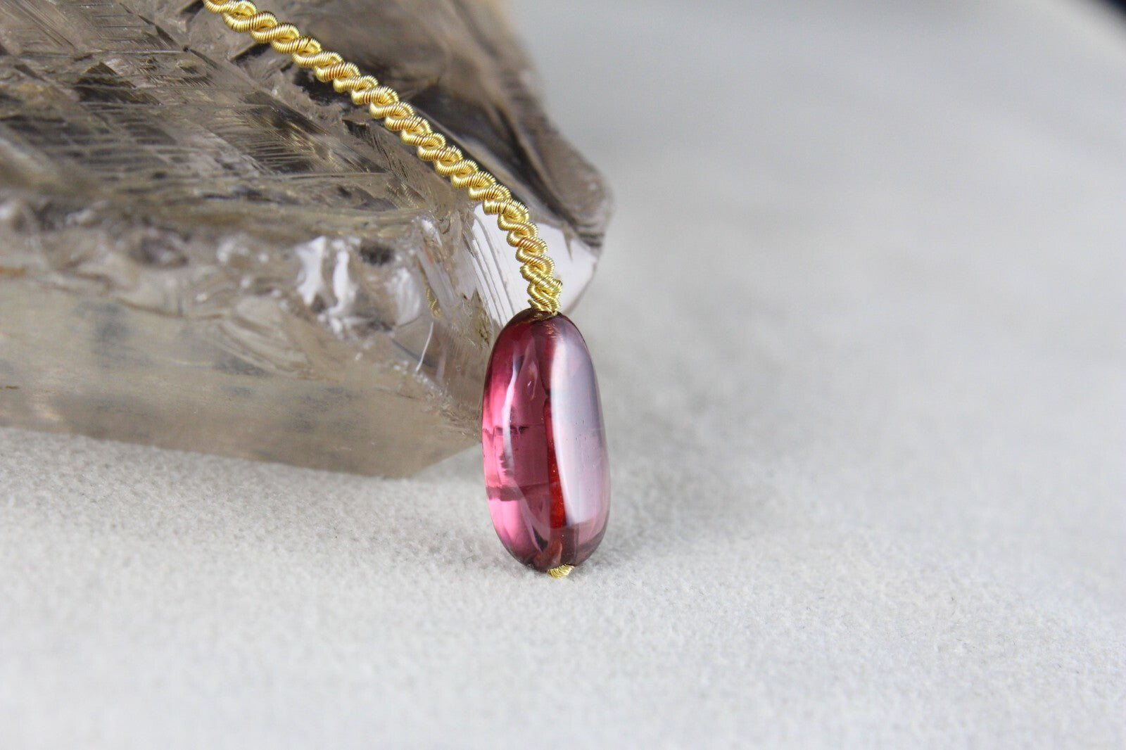 Antique Old Red Spinel Cabochon 1 Pcs 7.34 Cts Pendant Certified For Women