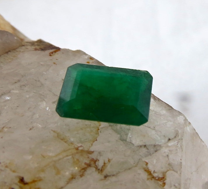 Certified Natural Emerald 12x9mm 3.71ct Octagon Gemstone For Ring/pendant