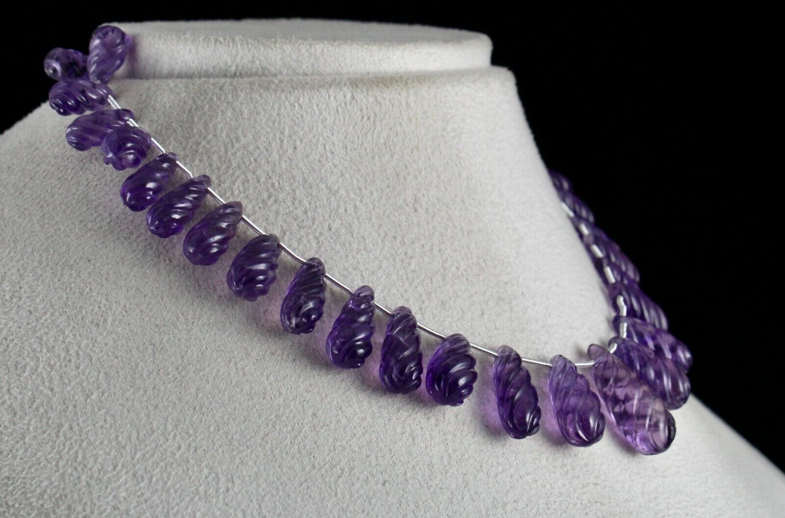 NATURAL AMETHYST CARVED TEAR DROPS 31 PCS 197 CARATS GEMSTONE HANGING DESIGNING