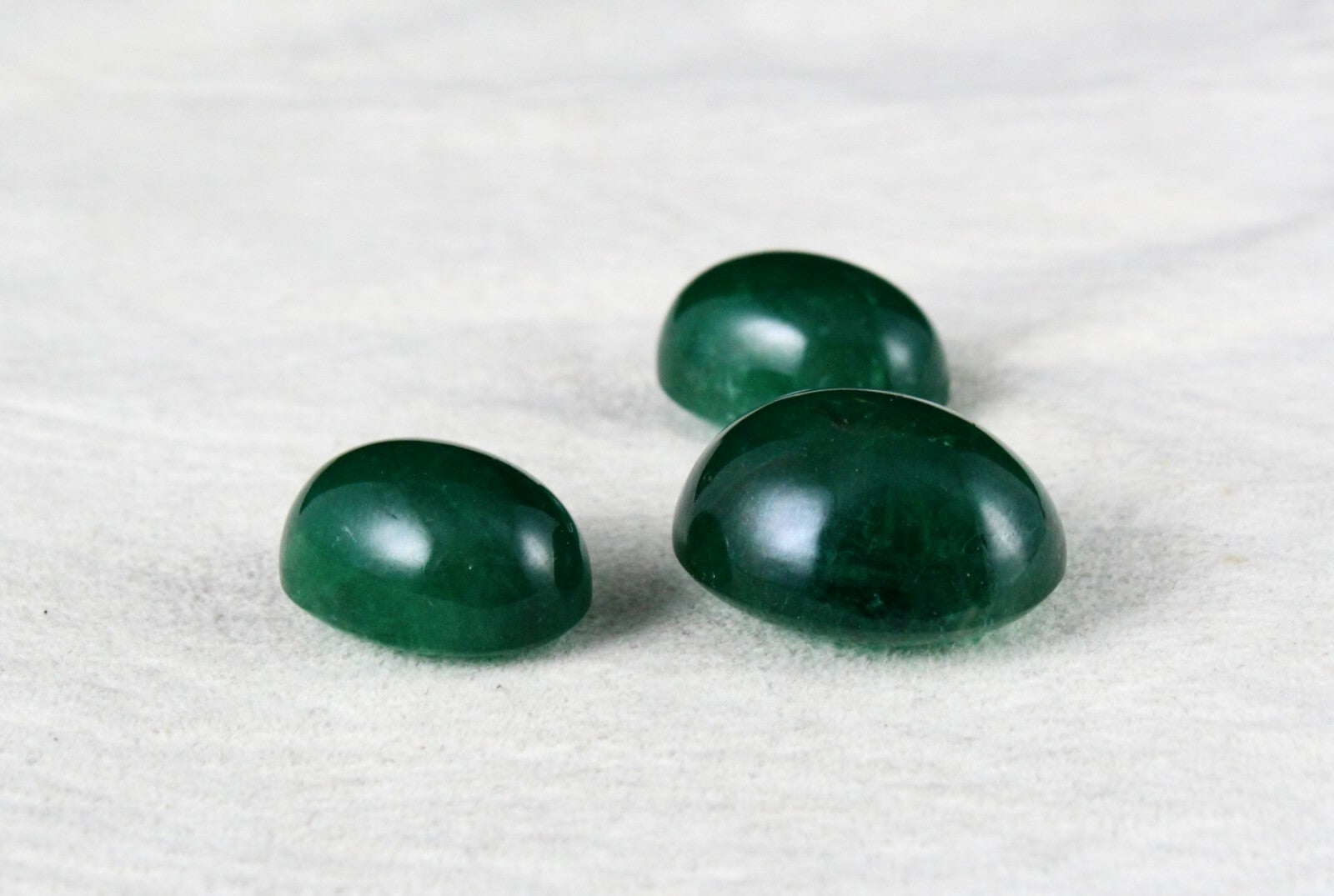 Certified Natural Zambian Emerald 82.92 Ct Oval Cabochon Gemstone Set