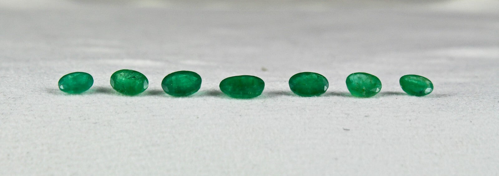 Natural Zambian Emerald Oval Bracelet Set 7 Pcs 7.30 Ct Gemstone For Women