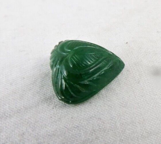 Natural Zambia Emerald Heart Carved 4.99 Ct Cabochon Gemstone For Ring Pendant