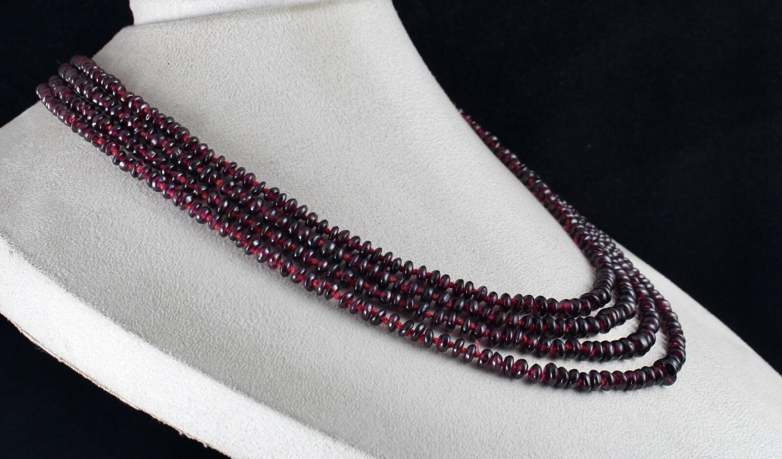 Natural Garnet Beads Necklace 575ct Semi Precious Gemstone 4-line Design