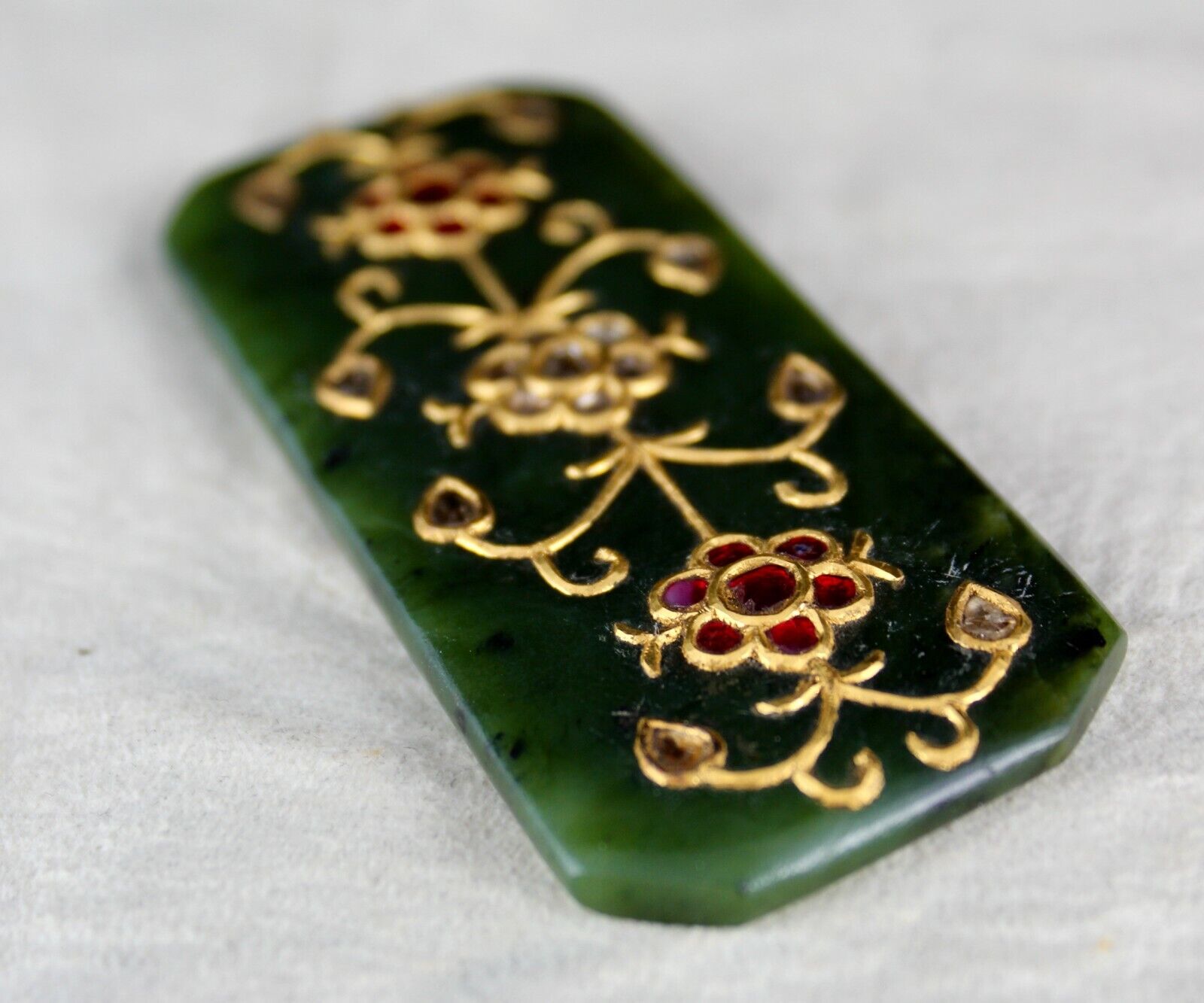 OLD NAURAL NEPHRITE JADE PENDANT STUDDED WITH DIAMOND & COLOR STONE IN 22K GOLD