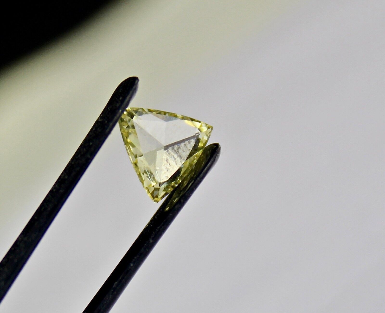 8X8 MM NATURAL ROSE CUT YELLOW DIAMOND TRIANGLE CUT 0.98 CARATS FOR RING PENDANT