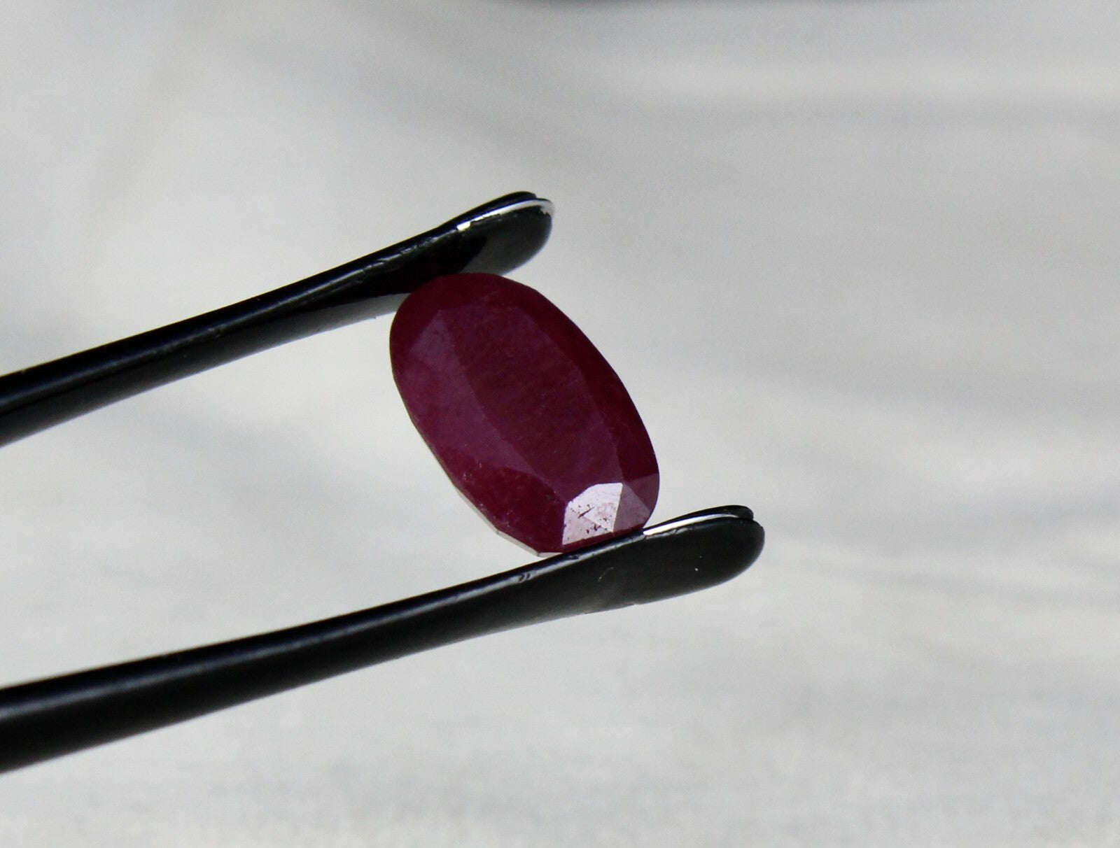 Finest Natural Red Ruby 6.67 Ct Oval Cut Gemstone For Ring Pendant Jewelry