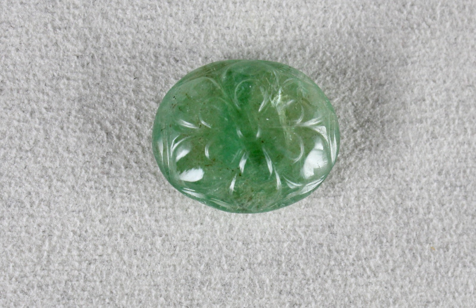 Certified Natural Colombian Emerald Oval Carved Gem 23.79ct For Ring & Pendant