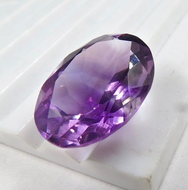 Natural Amethyst Oval Cut 29.85ct Gemstone For Ring & Pendant