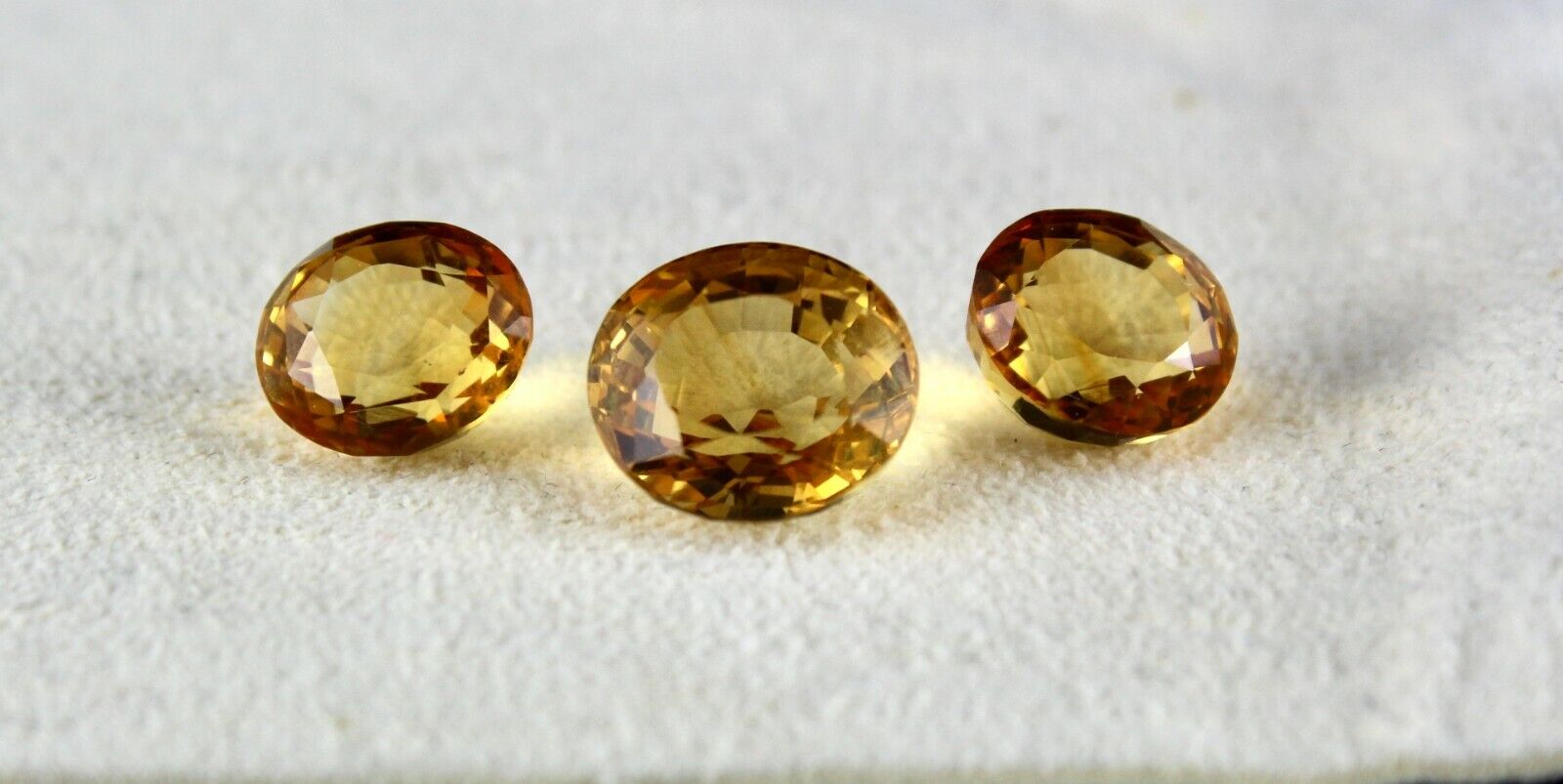 Yellow Citrine Gemstone Oval Shape 3 Pcs 18.26 Carats Excellent Earring Pendant