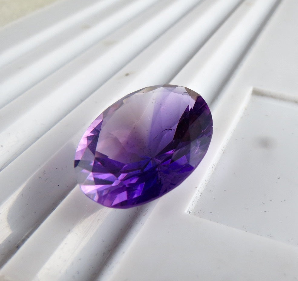 Natural Amethyst 23.35 Ct Oval Cut 23mm Purple Gemstone For Pendant/ring