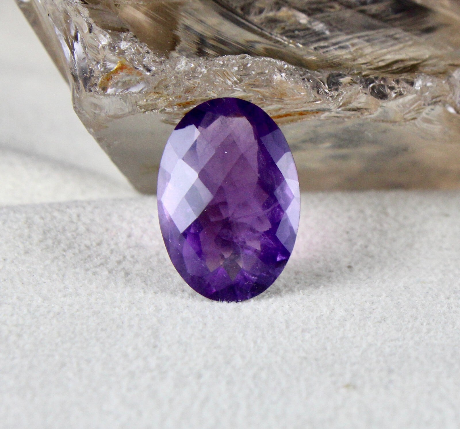 Natural Amethyst Oval Cut 21mm 15.31ct Purple Gemstone For Ring Pendant