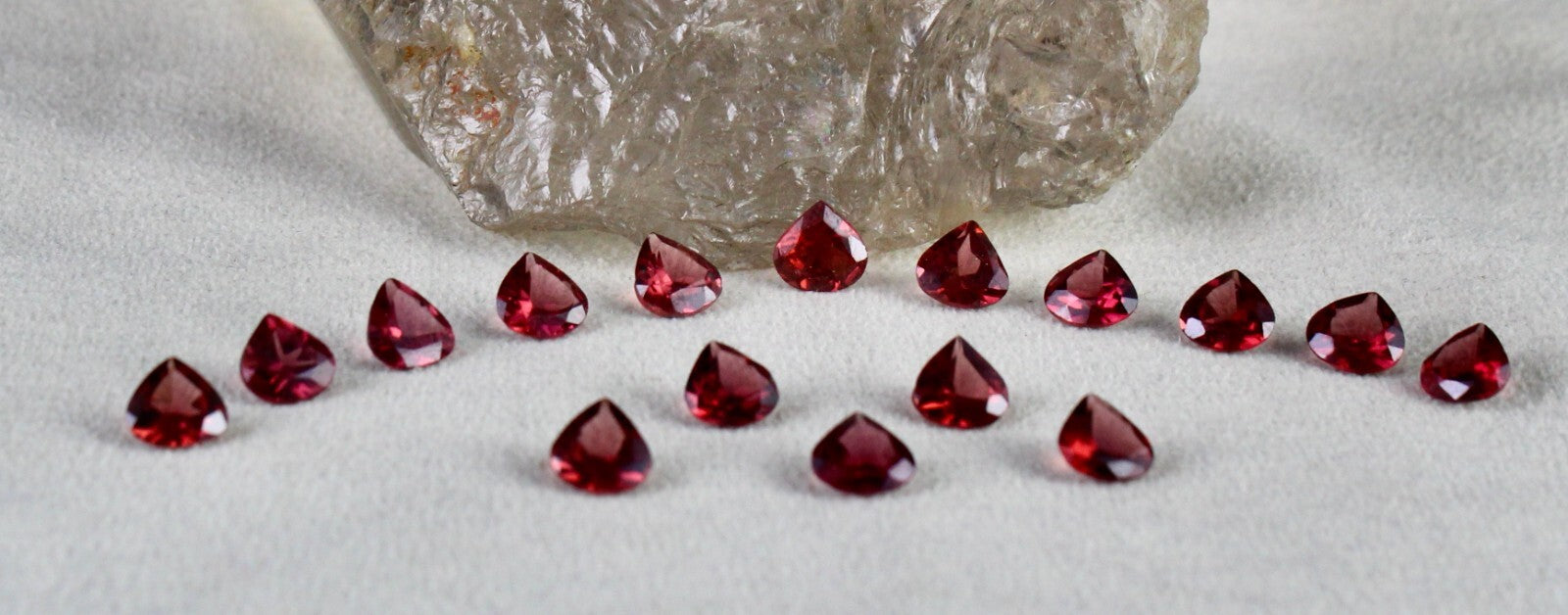 Natural Garnet Heart Cut 16 Pc 19.32 Ct Gemstone Set Design For Earrings Rings