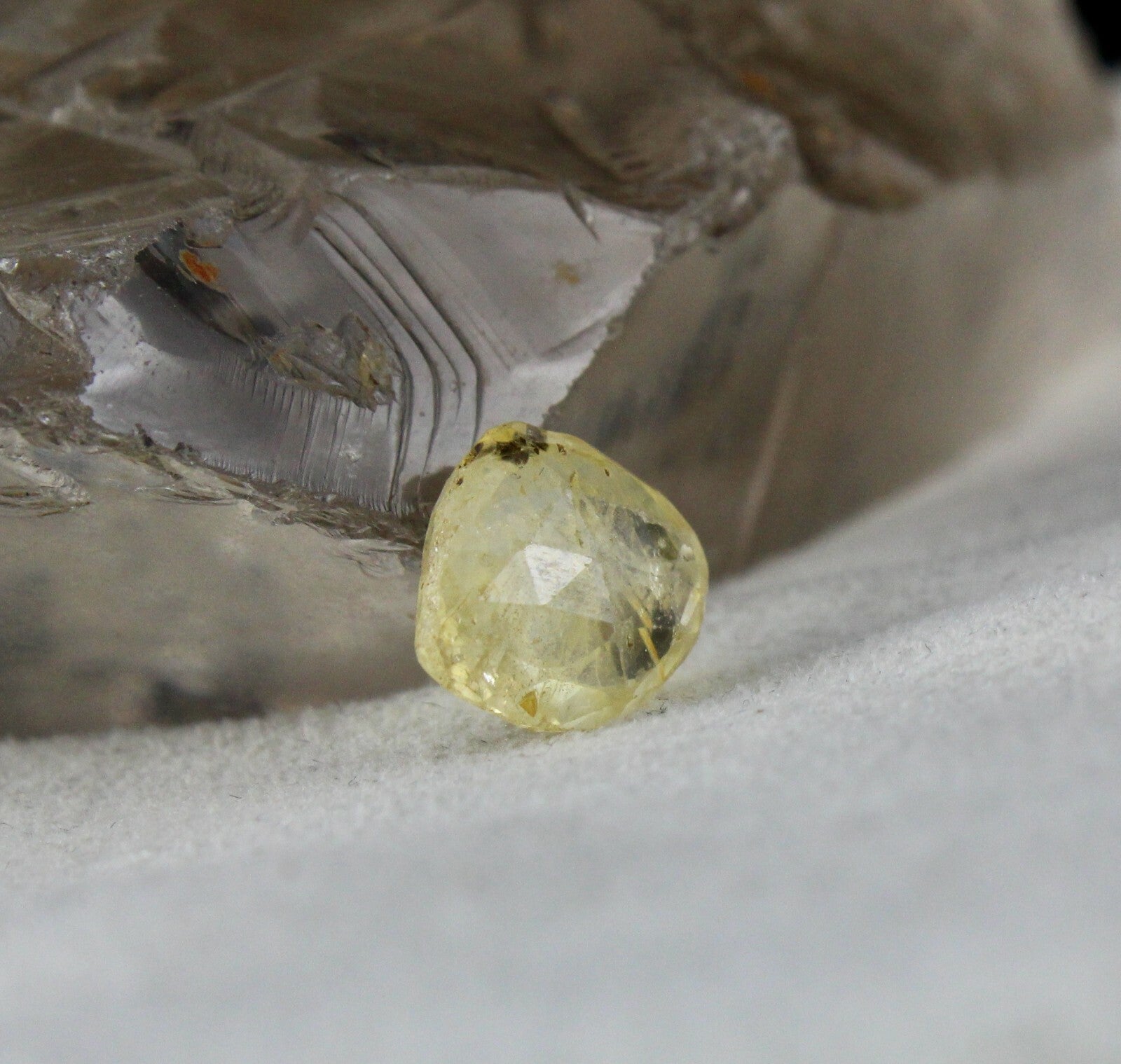 Certified Heirloom Natural Unheat Yellow Sapphire 9.22 Ct Old Gemstone Pendant