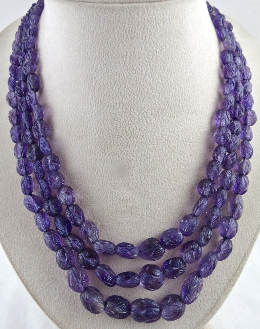 NATURAL AMETHYST BEADS CARVED CABOCHON 3 LINE 564 CARATS GEMSTONE NECKLACE 