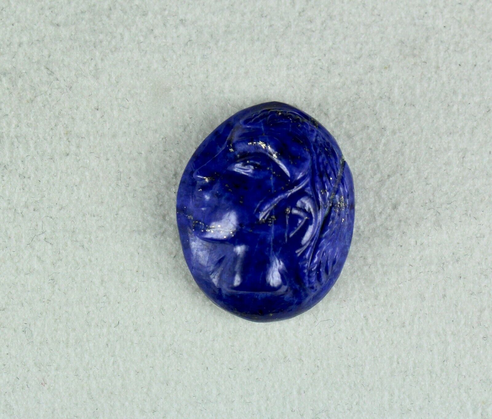 NATURAL LAPIS LAZULI CARVED QUEEN 24 MM 28.77 CTS GEMSTONE FOR DESIGNING PENDANT