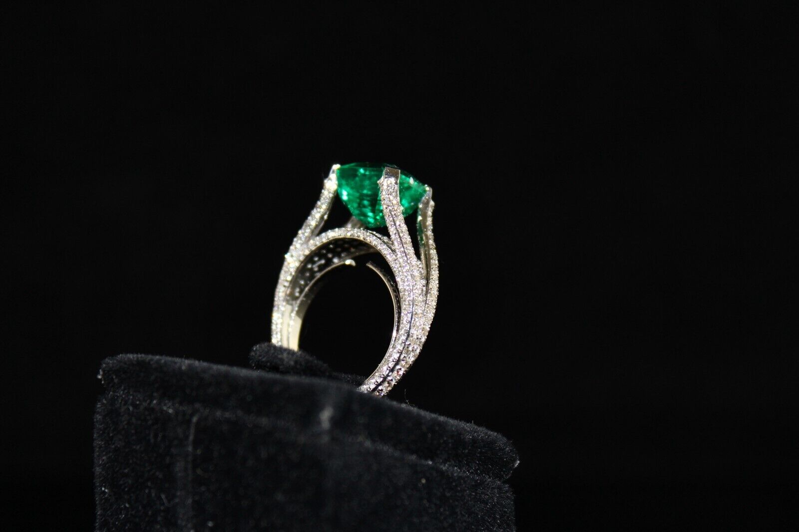 Certified Natural Emerald Square 4.95Ct H-SI Diamond Cut 18k Gold Statement Ring