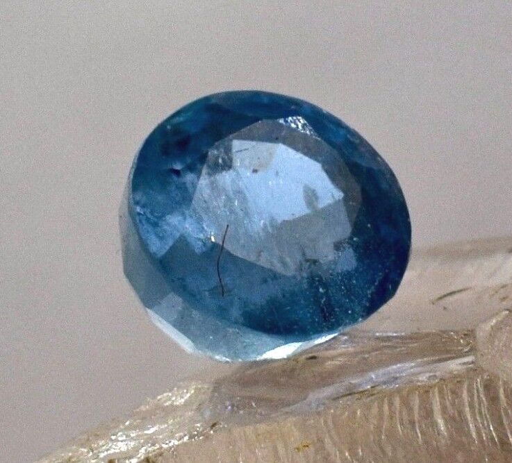 NATURAL BLUE AQUAMARINE ROUND CUT 8.56 CARATS GEMSTONE FOR RING PENDANT