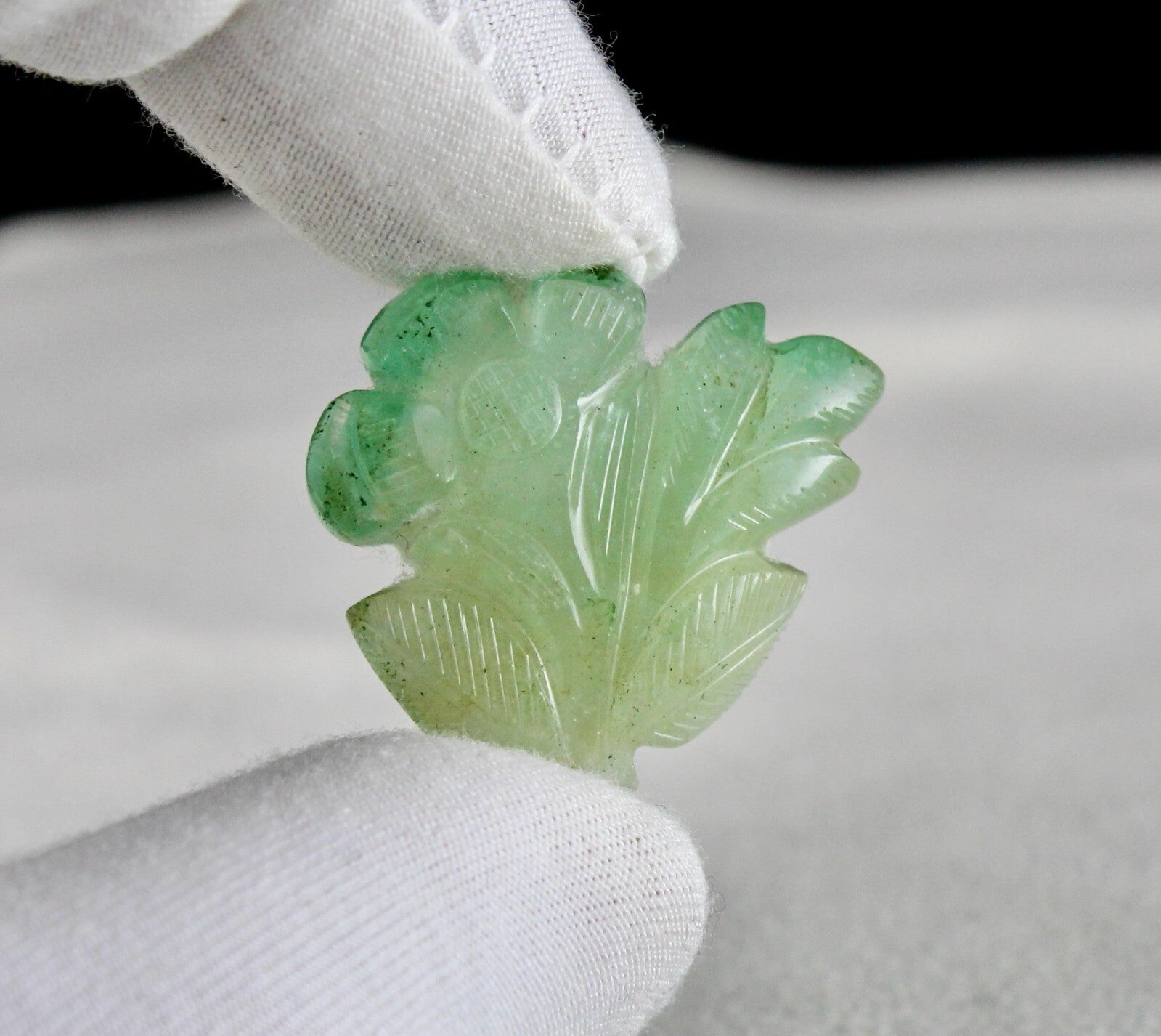 Certified Natural Colombian Emerald 27.55ct Leaf Carved Gem For Ring & Pendant