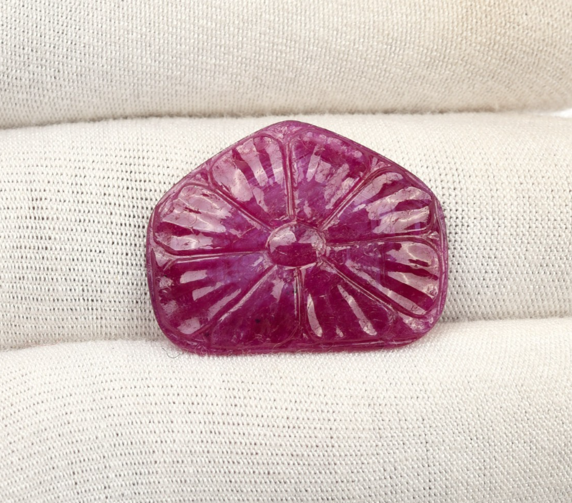 Certified Natural Untreated Ruby Carved Loose Gemstone 10.50 Ct For Ring Pendant