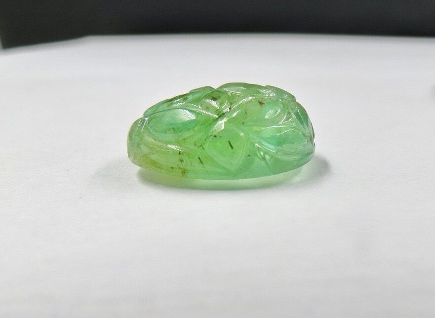 NATURAL COLOMBIAN EMERALD OVAL CARVED 12.75 CARATS GEMSTONE FOR RING & PENDANT