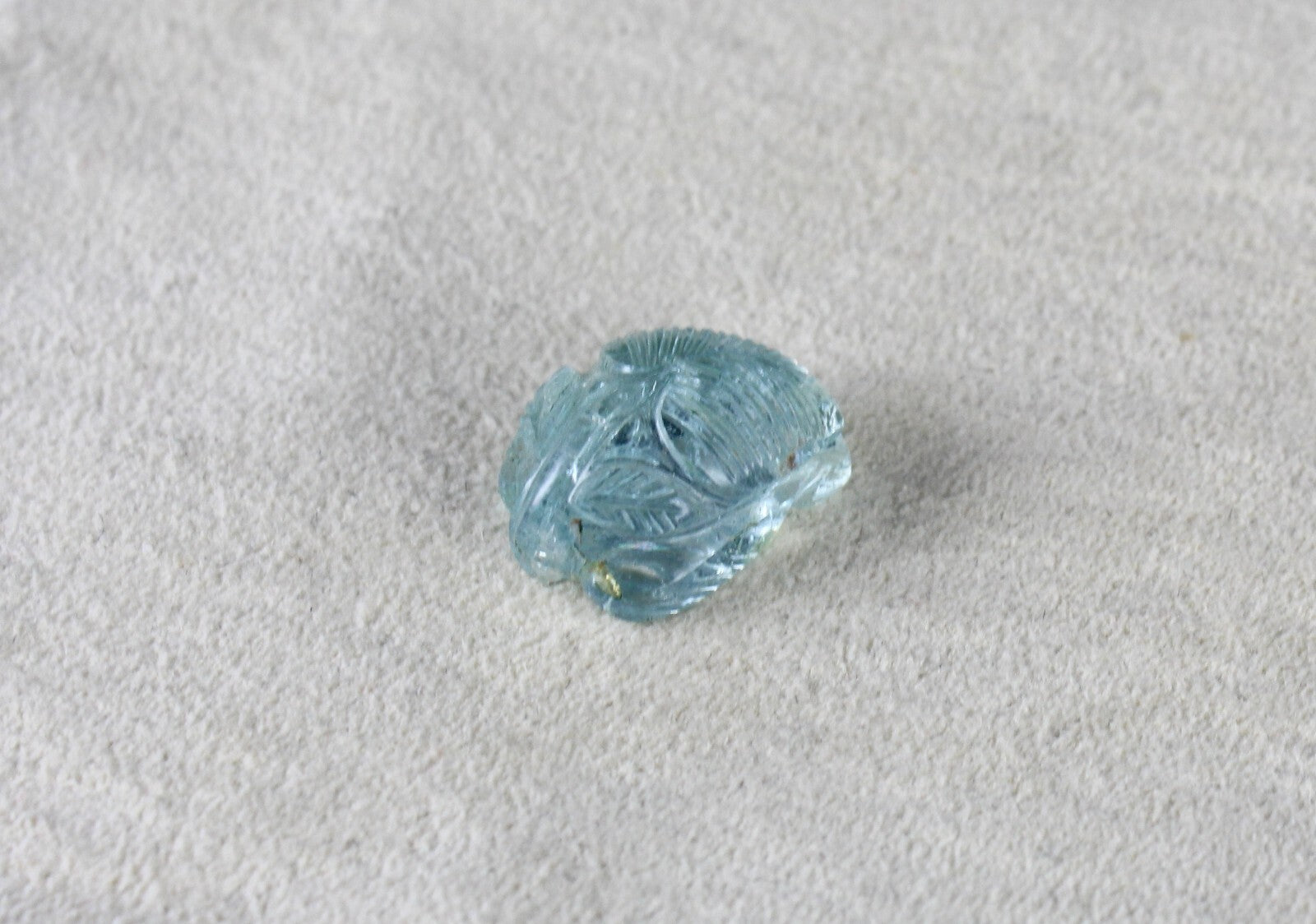 Natural Blue Aquamarine 12.15 Ct Carved Leaf Gemstone Classic Pendant Ring
