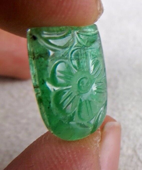 16X12 MM NATURAL ZAMBIA EMERALD CARVED 6.74 CARATS GEMSTONE RING PENDANT DESIGN