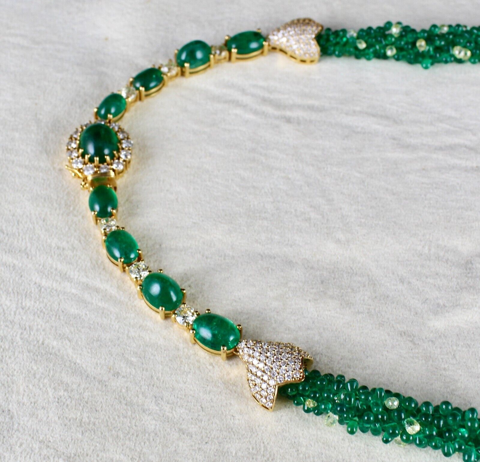 NATURAL ZAMBIAN EMERALD DIAMOND BRIOLETTE CABOCHON 18K GOLD IMPORTANT NECKLACE