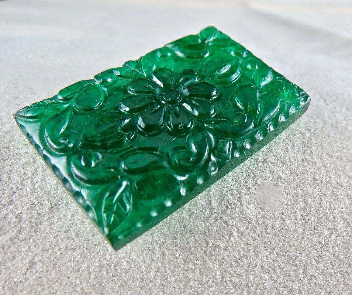 NATURAL ZAMBIAN EMERALD CARVED RECTANGLE 76.67 CARATS 26x38 MM GEMSTONE PENDANT