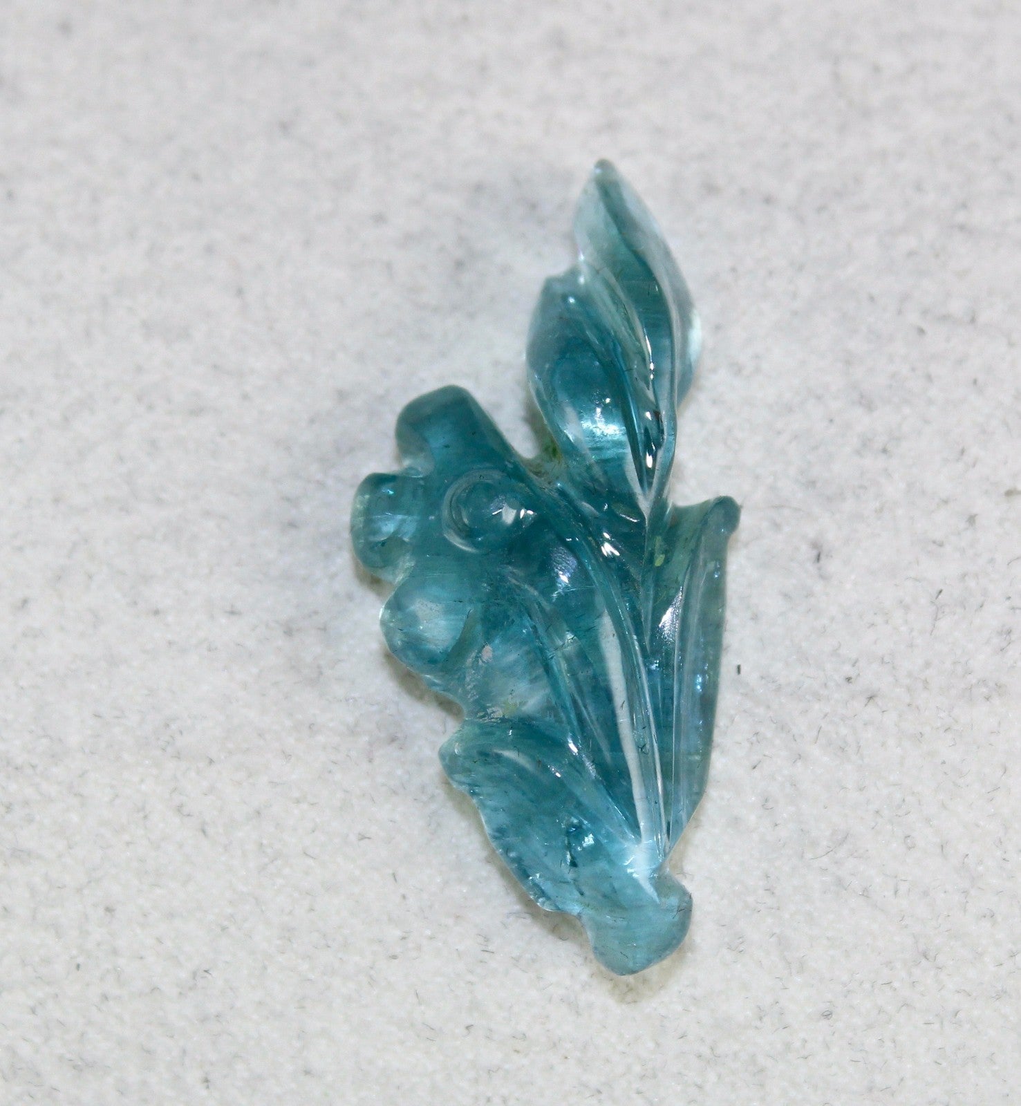 Certified Gtl Natural Blue Aquamarine 15.25 Ct Carved Leaf Gemstone Design