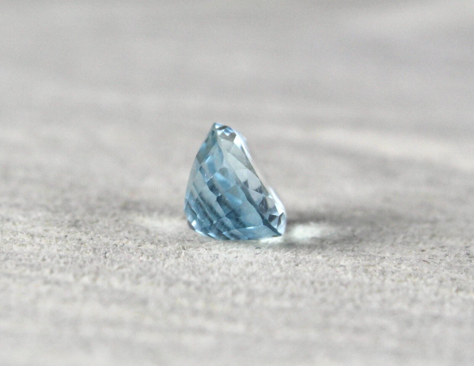 FINEST NATURAL BLUE AQUAMARINE OVAL CUT 5.13 CARATS GEMSTONE FOR RING PENDANT