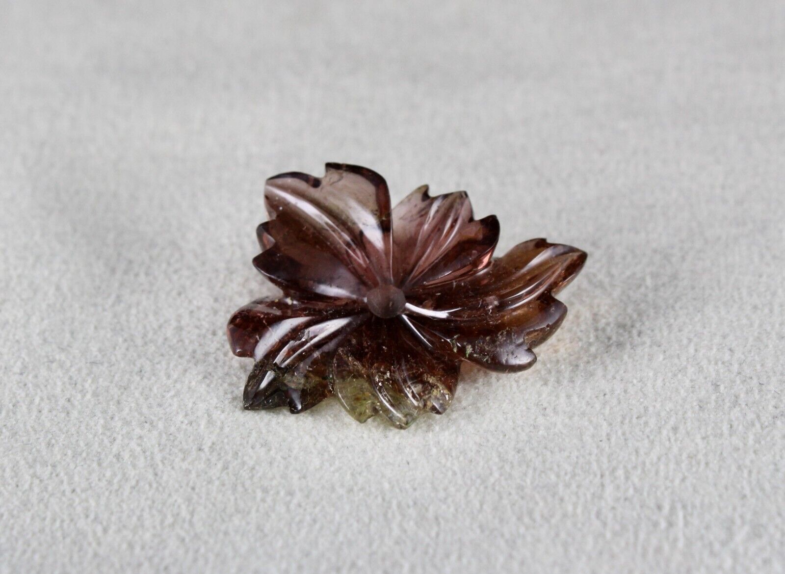 NATURAL TOURMALINE CARVED FLOWER 26.45 CTS GEMSTONE FOR DESIGNING RING PENDANT