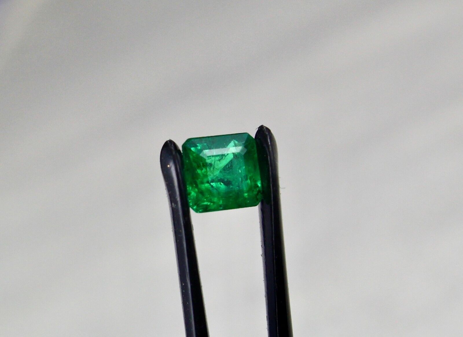 Earthmined Natural Emerald 5mm Square Cut 3 Pcs 2.08 Cts Gemstone Designing Ring