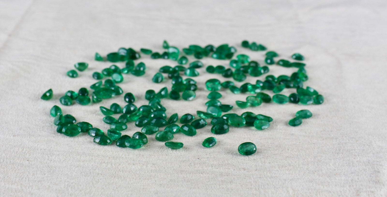 Natural Emerald Oval Cut 6x4mm 70.25ct 154pc Certified Loose Gemstone Jewelry