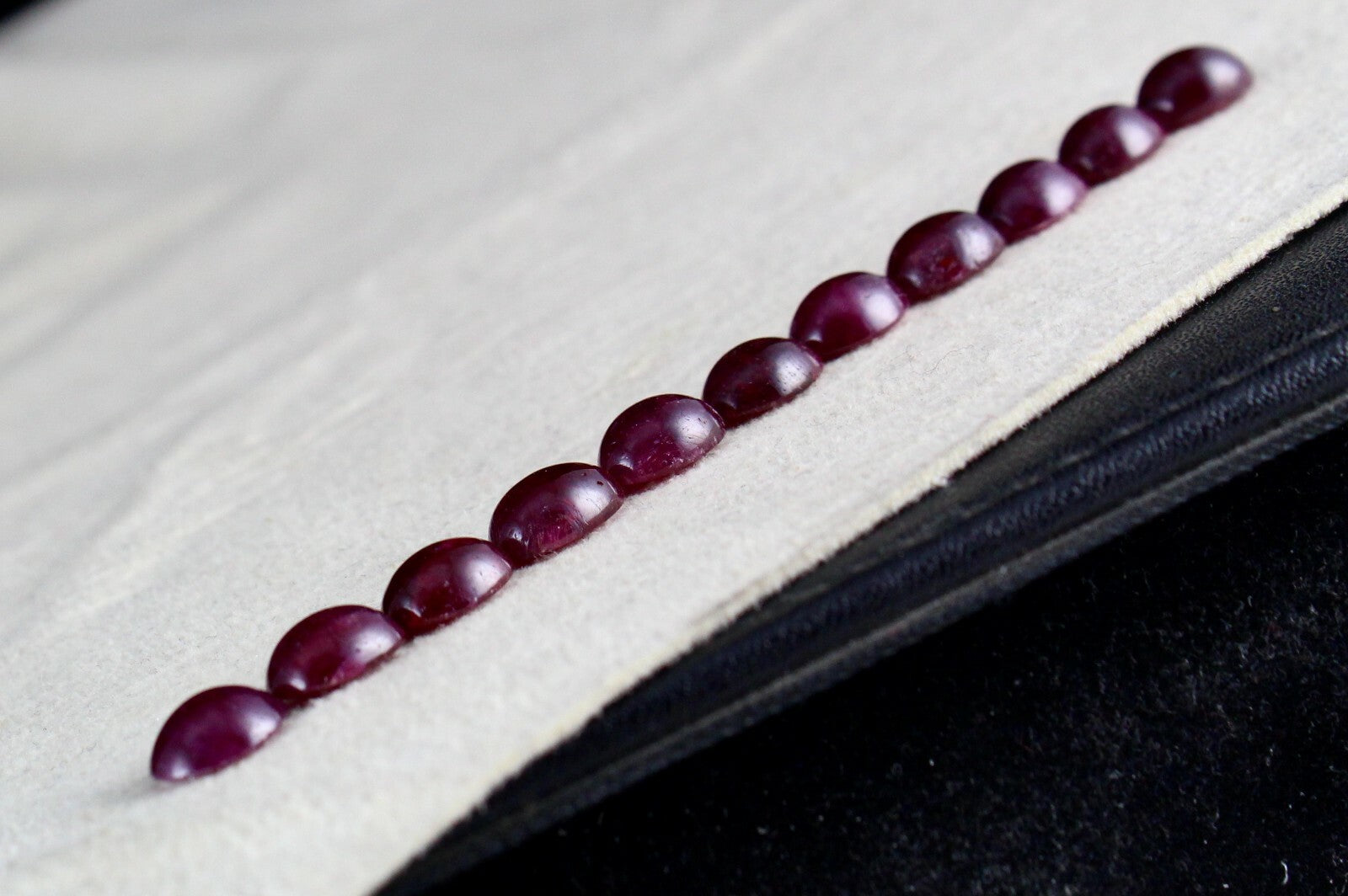 9x7 Mm Natural Unheated Ruby Oval Cabochon Bracelet 29.50 Ct Gemstone 11 Pcs