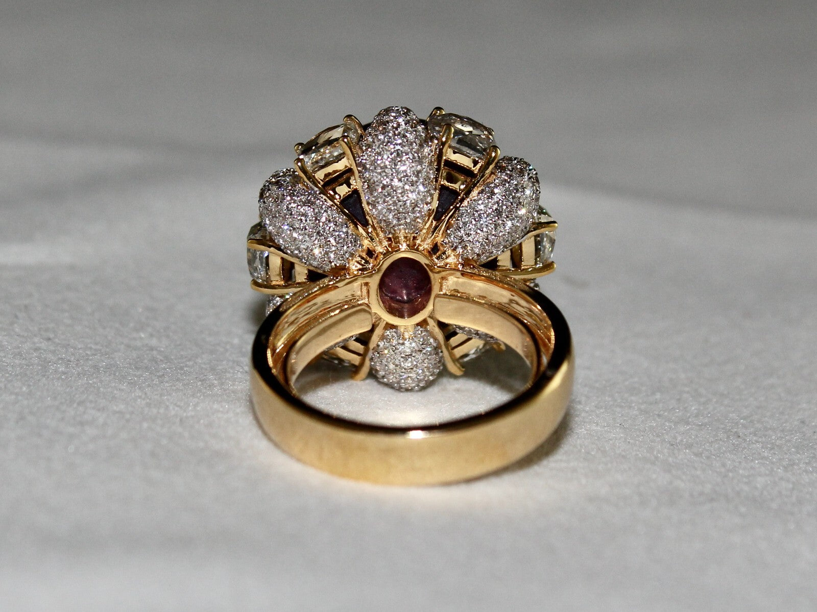 Certified Ruby Star 36.57 Ct Natural Diamond 18k Gold Cocktail Ring 94.25 Ct