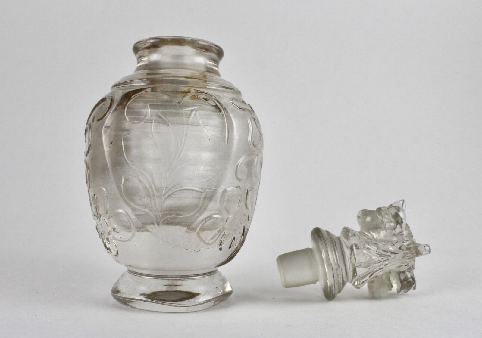 Handmade Natural Rock Crystal Quartz 1950 Ct Carved Perfume Bottle Home Decor