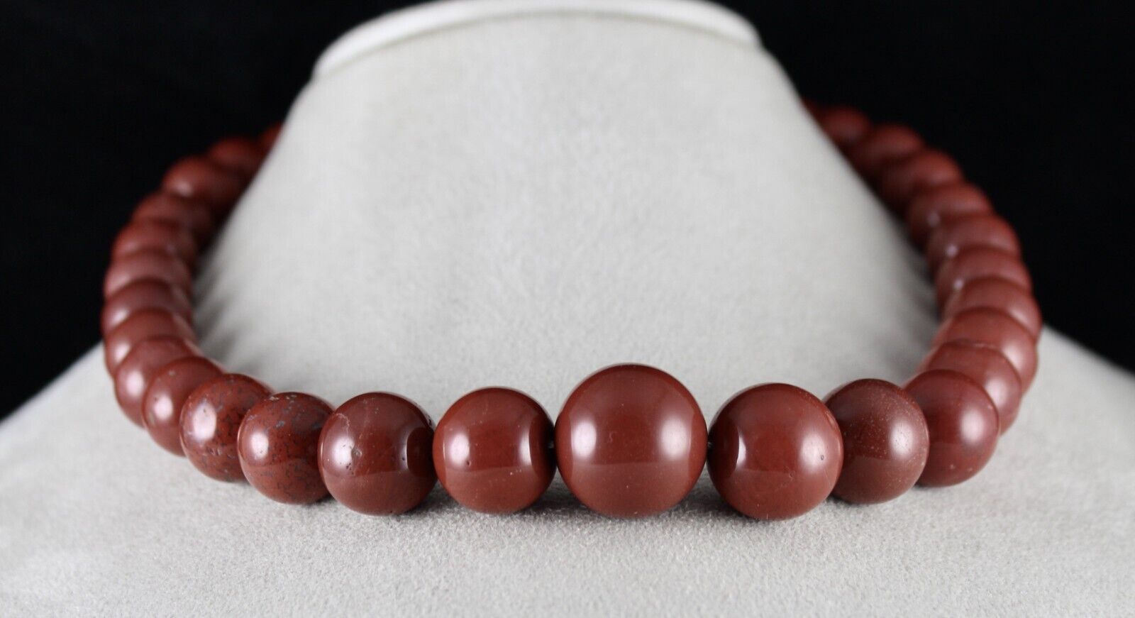 NATURAL RED JASPER BEADS ROUND GEMSTONE 1 L 928 CARATS LADIES FASHION NECKLACE