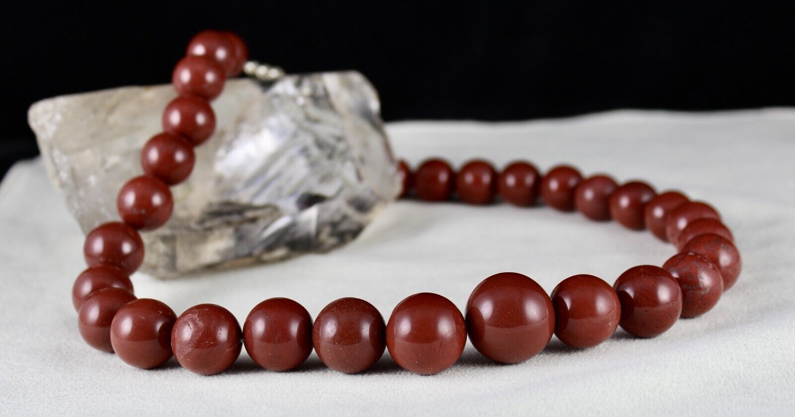 NATURAL RED JASPER BEADS ROUND GEMSTONE 1 L 928 CARATS LADIES FASHION NECKLACE