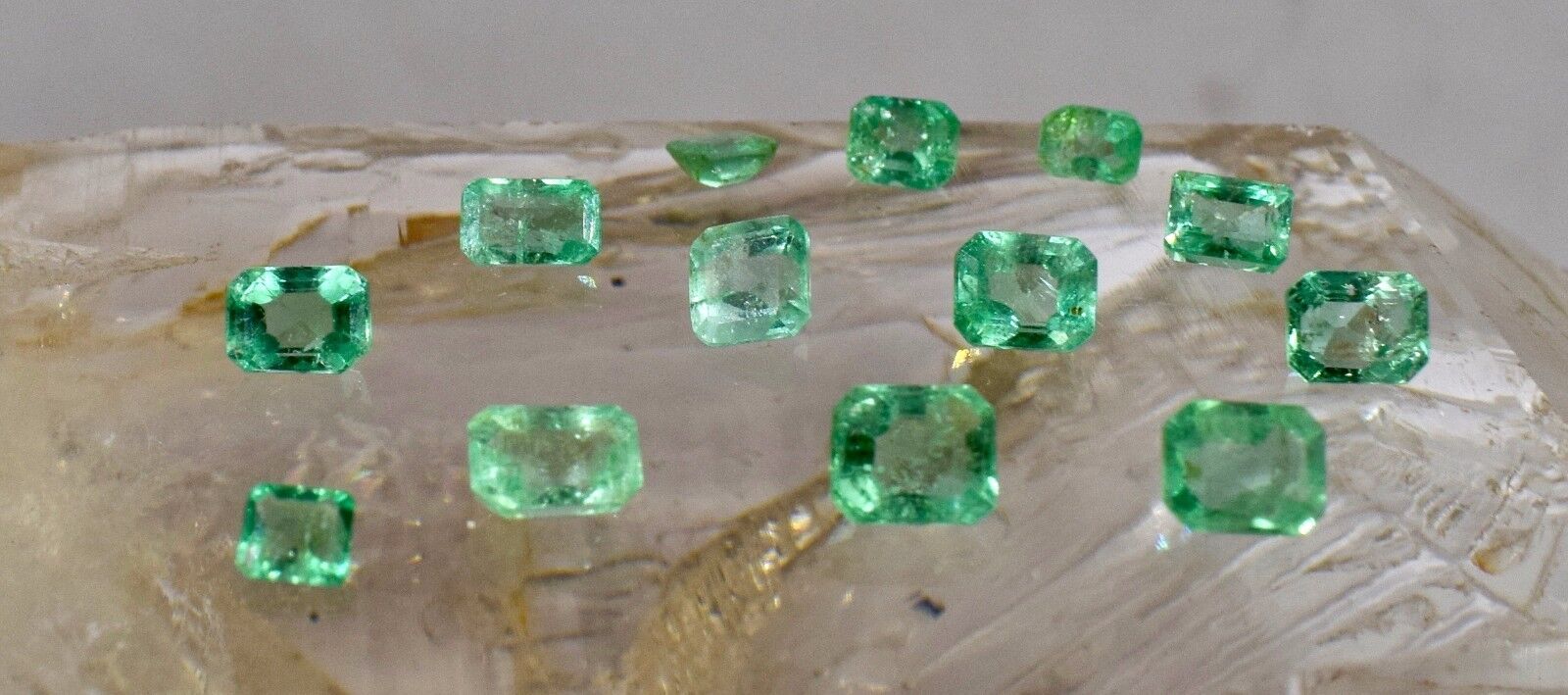 NATURAL COLOMBIAN EMERALD OCTAGON CUT 13 PCS 10 CTS GEMSTONE DESIGNING BRACELET