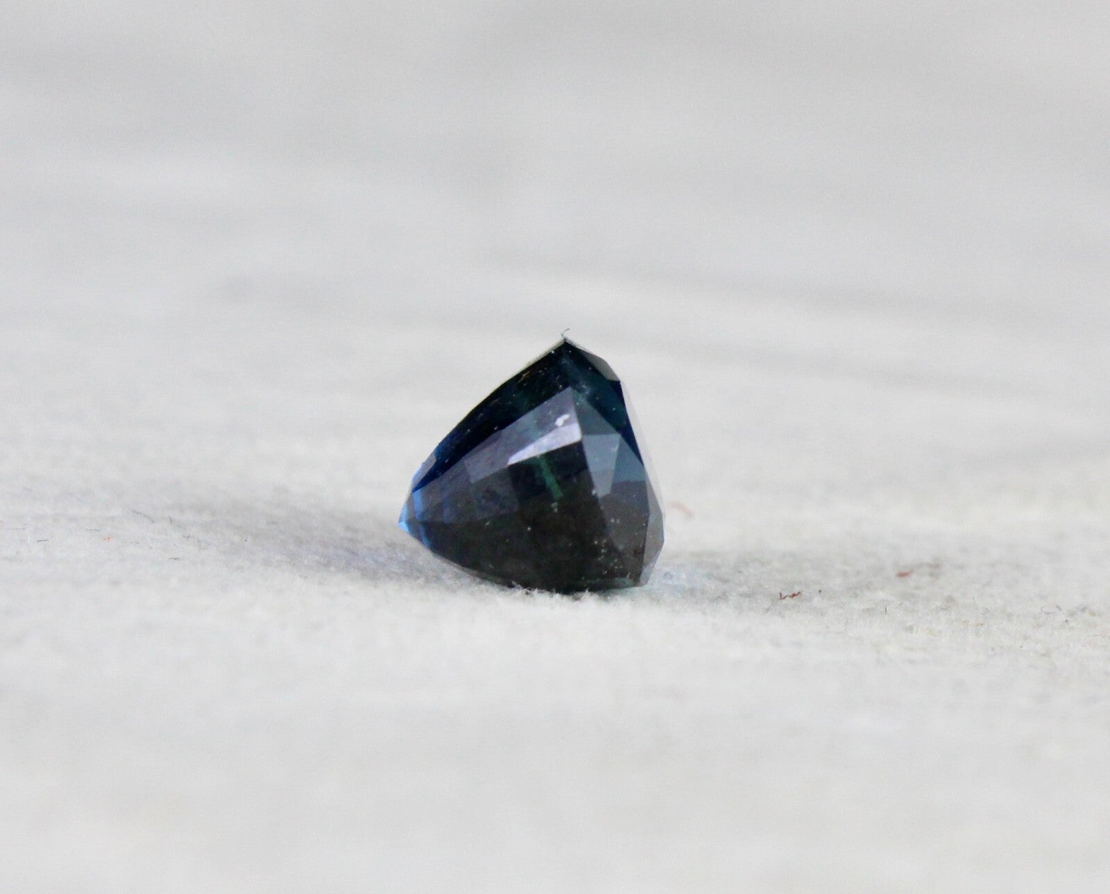 Natural Blue Sapphire 6.90 Ct Oval Cut Gemstone For Jewelry