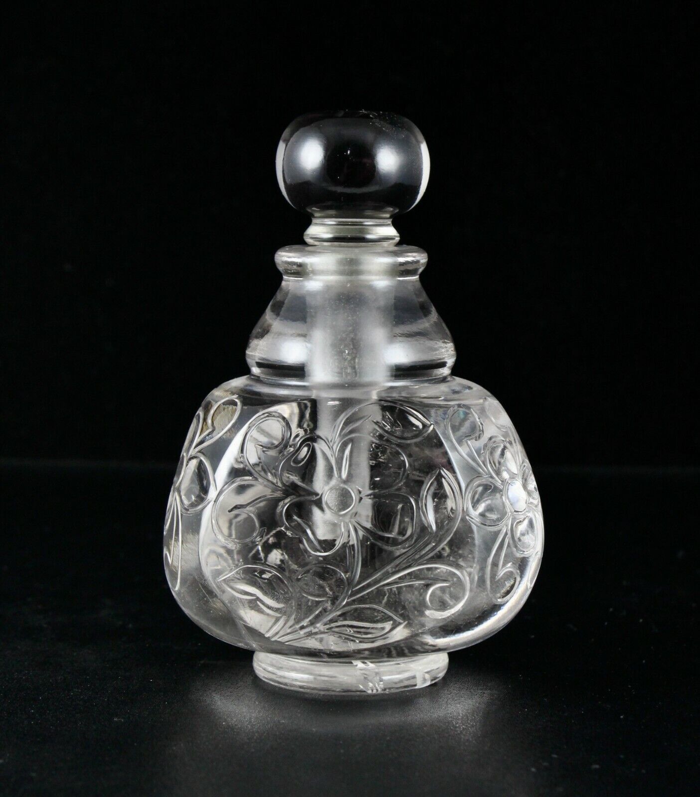 HAND CARVED NATURAL ROCK CRYSTAL QUARTZ 2000 CTS CARVED PERFUME BOTTLE FOR DECOR